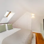 Whome Trendy Cedofeita Loft - Luxe & Light-Filled