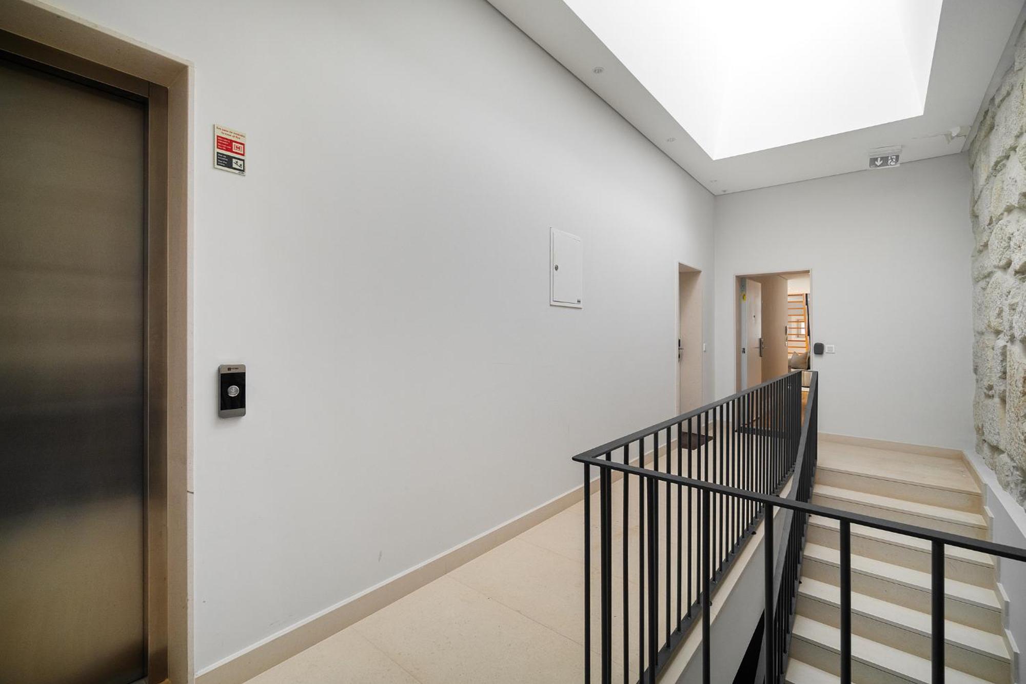 Whome Trendy Cedofeita Loft - Luxe & Light-filled Apartamento Porto